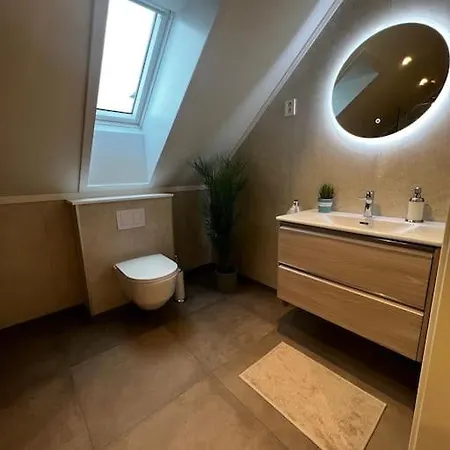 Villa Nytt Hus I Fredfullt Nabolag