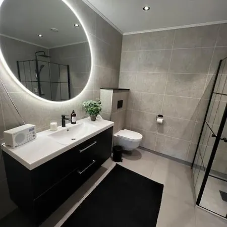 Villa Nytt Hus I Fredfullt Nabolag Verdalsora