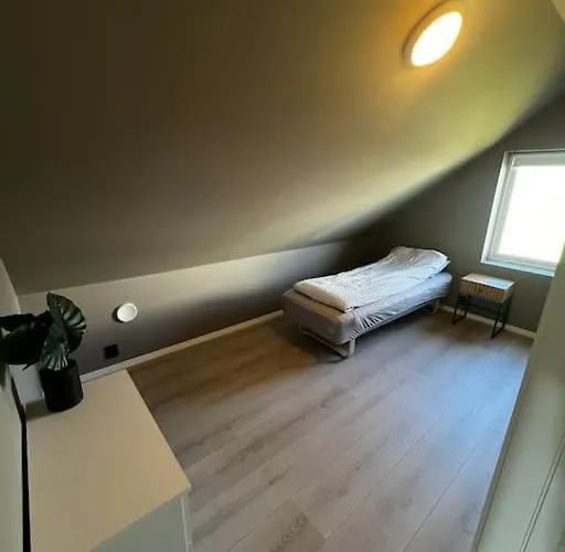 Nytt Hus I Fredfullt Nabolag Verdalsora