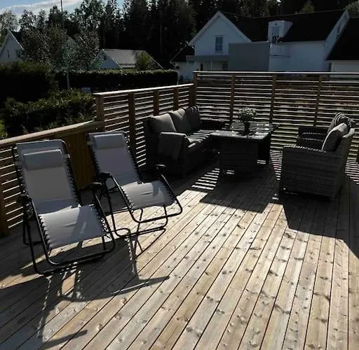 Nytt Hus I Fredfullt Nabolag